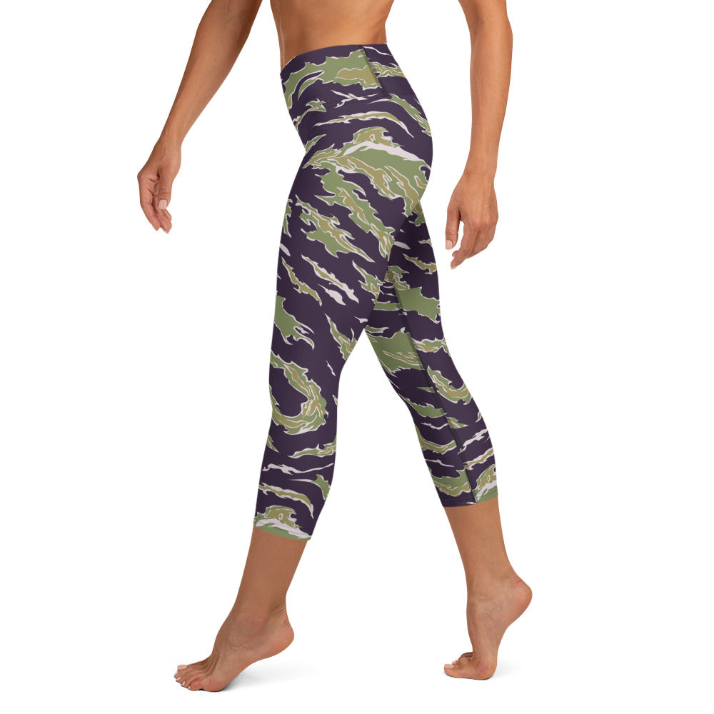 Jungle Tiger Stripe Yoga Capri Leggings