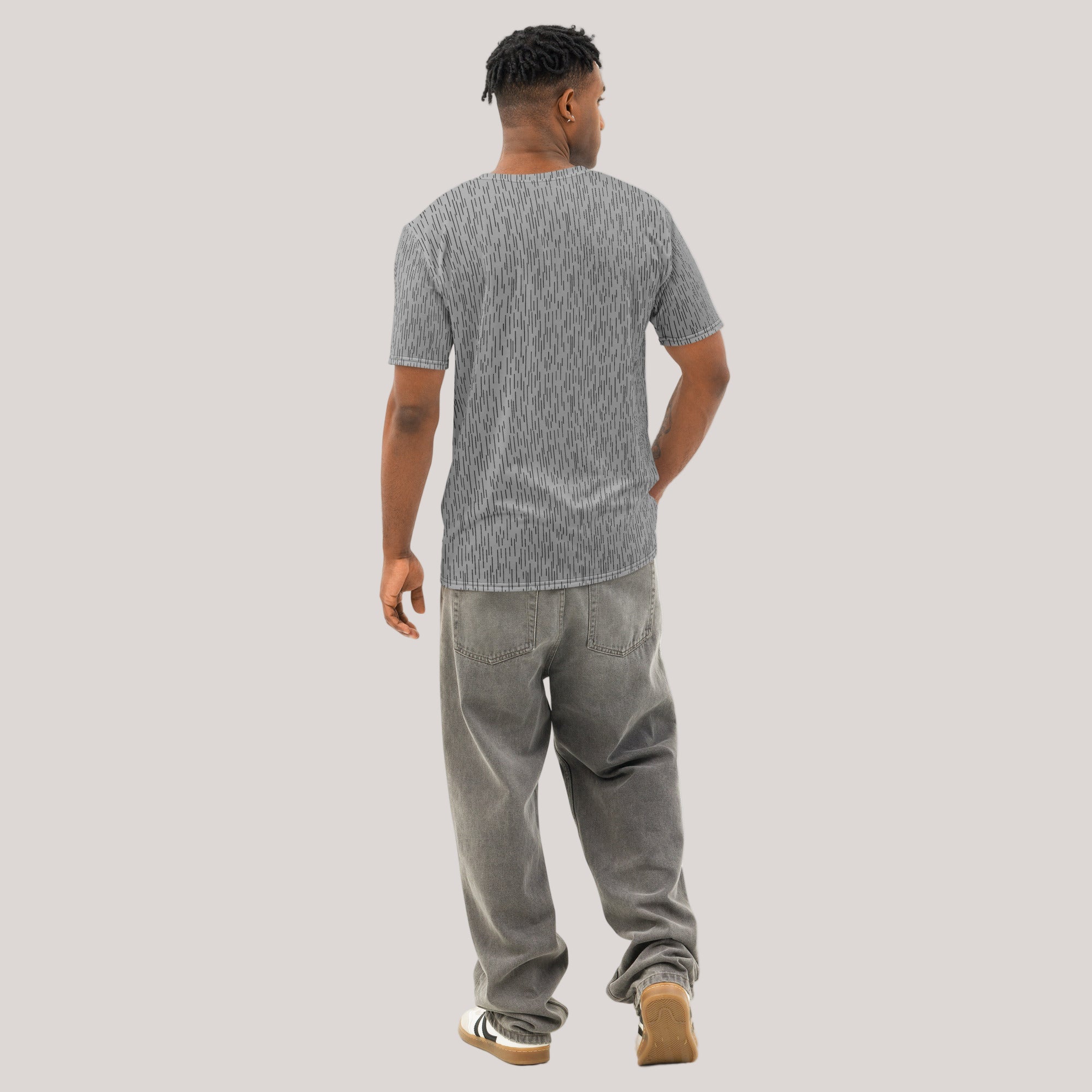Man wearing a gray patterned Strichtarn Line Camo Men’s T-Shirt