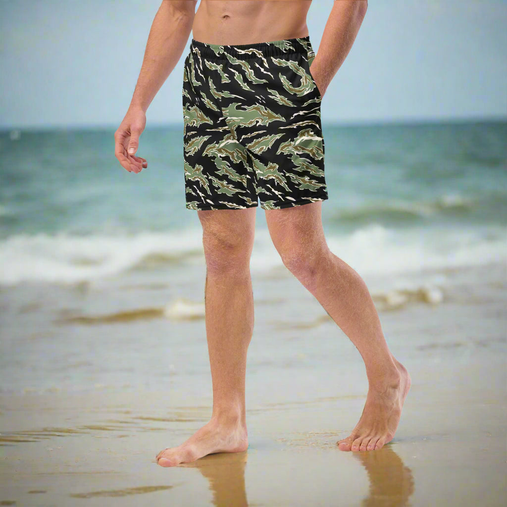 Tiger Stripe Camo Men&#39;s Swim Trunks