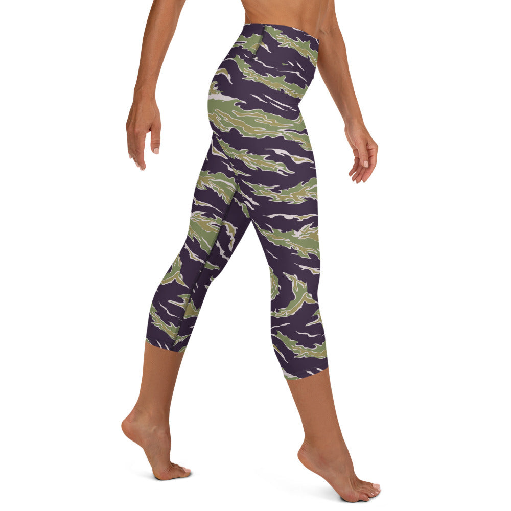 Jungle Tiger Stripe Yoga Capri Leggings