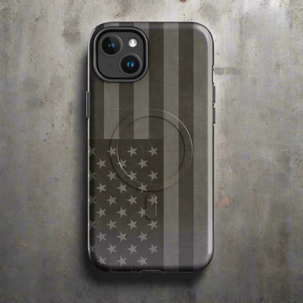 American Flag Drab MagSafe tough case for iPhone Glossy / iPhone 14 Plus American Flag Drab MagSafe tough case for iPhone Glossy / iPhone 14 Plus
