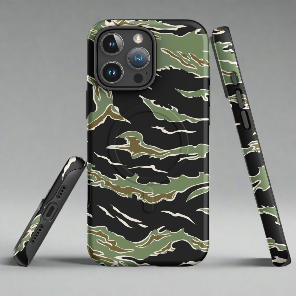 Tiger Stripe Camo MagSafe tough case for iPhone Glossy / iPhone 15 Plus Tiger Stripe Camo MagSafe tough case for iPhone Glossy / iPhone 15 Plus