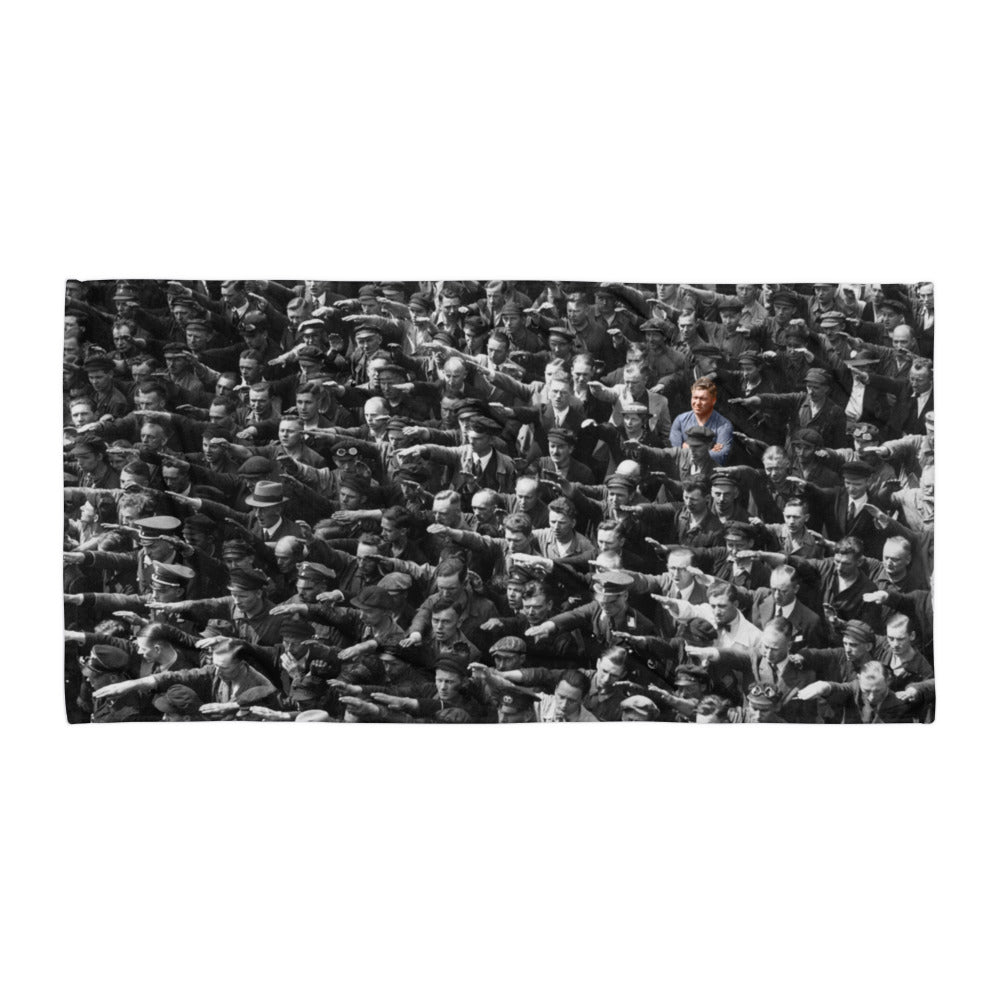 August Landmesser Courage Towel