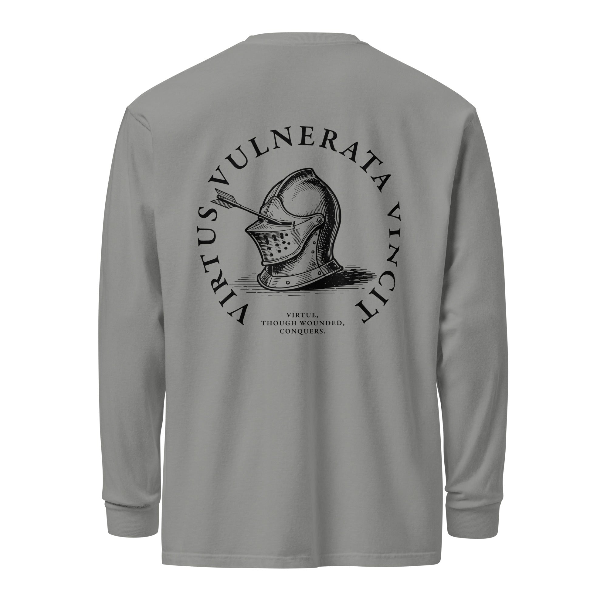 Front print shows a full knight pierced by arrows with the phrase “No Good Deed Goes Unpunished.” Back print features a knight’s helmet with an arrow through it and the Latin motto Virtus Vulnerata Vincit.