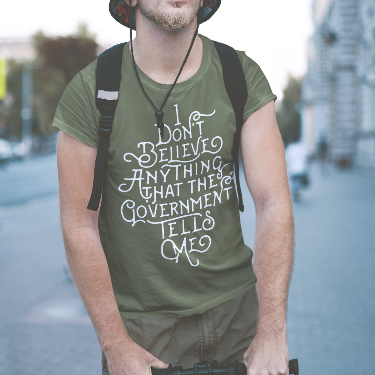 I Don&#39;t Believe Anything That the Government Tells Me Graphic T-Shirt